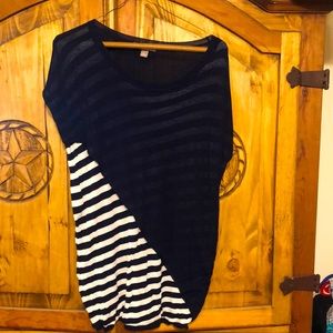 Roz and Ali L knit material. Cap sleeves.